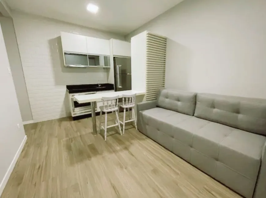 Foto 1 de Casa com 1 Quarto para alugar, 45m² em Jurerê Internacional, Florianópolis