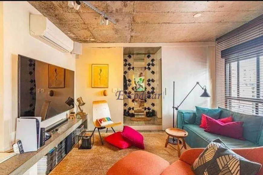 Foto 1 de Apartamento com 1 Quarto à venda, 130m² em Sumarezinho, São Paulo