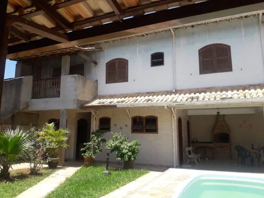 Foto 1 de Casa com 3 Quartos à venda, 360m² em Bacaxá, Saquarema