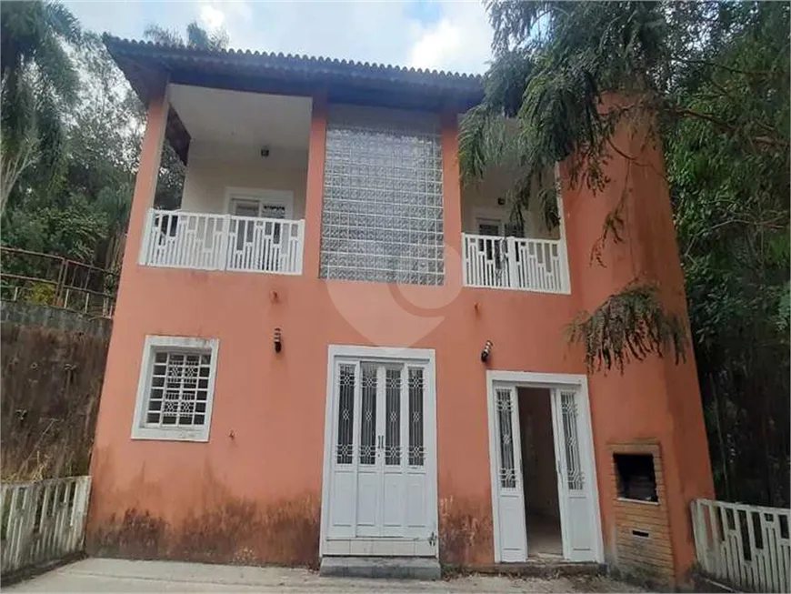 Foto 1 de Sobrado com 4 Quartos à venda, 230m² em Serra da Cantareira, Mairiporã