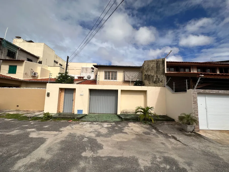 Foto 1 de Casa de Condomínio com 4 Quartos à venda, 175m² em Maraponga, Fortaleza