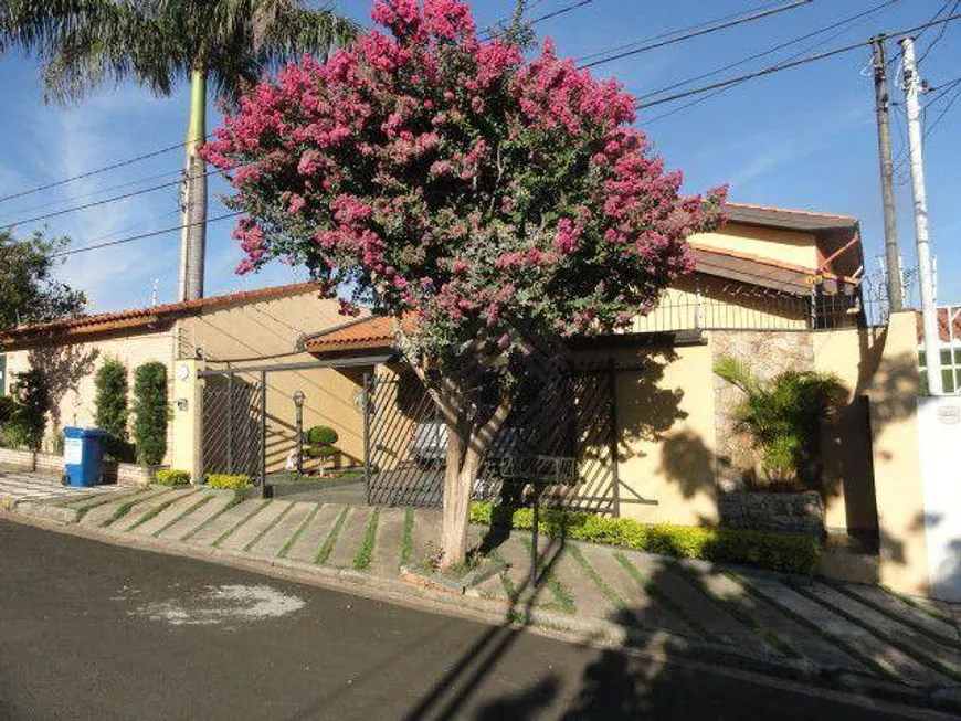 Foto 1 de Sobrado com 3 Quartos à venda, 247m² em Vila Angelica, Sorocaba
