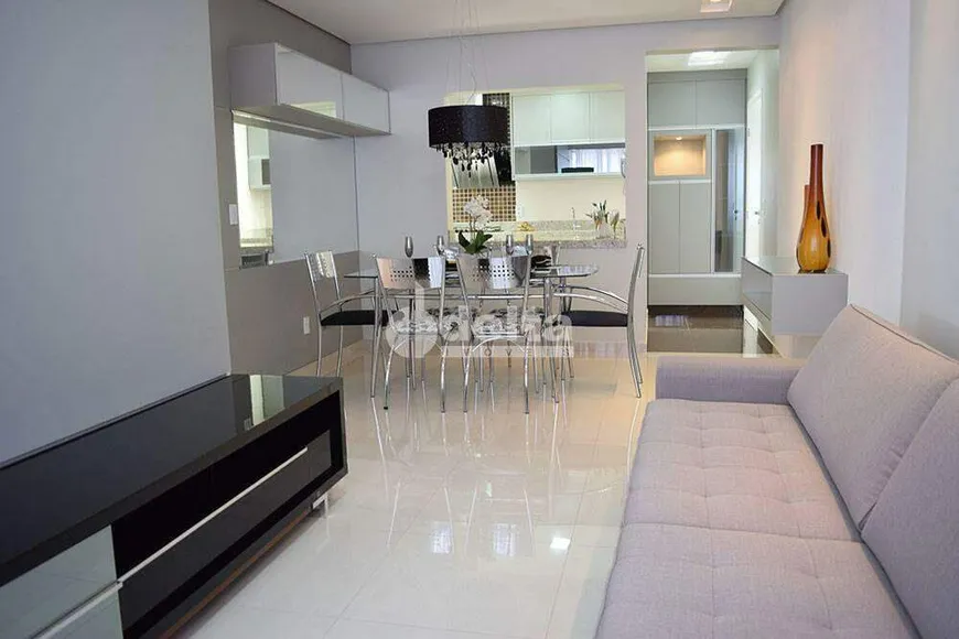 Foto 1 de Apartamento com 2 Quartos à venda, 68m² em Santa Mônica, Uberlândia
