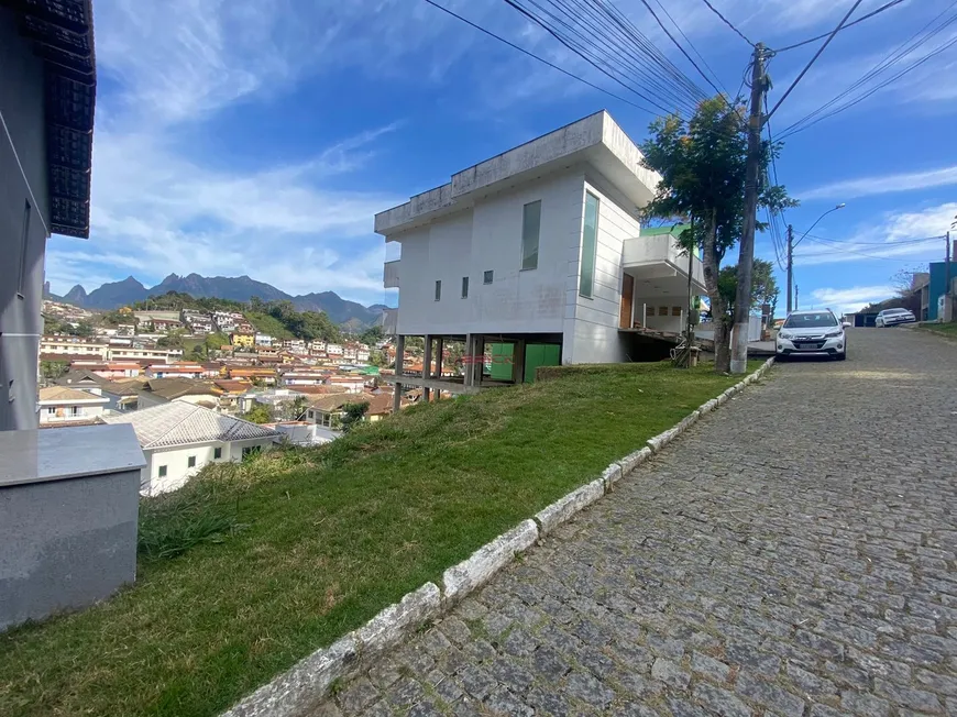 Foto 1 de Lote/Terreno à venda, 250m² em Tijuca, Teresópolis