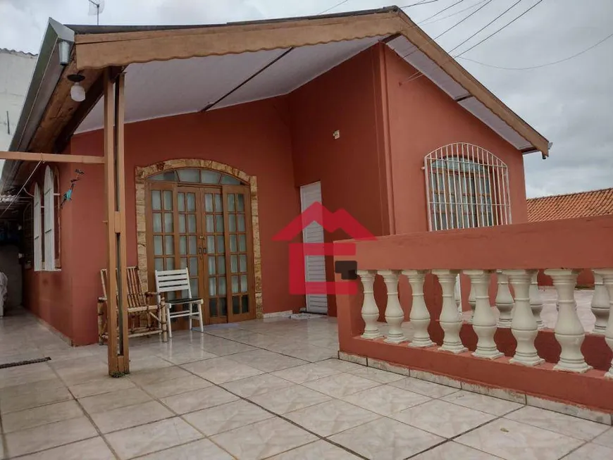 Foto 1 de Casa com 4 Quartos à venda, 140m² em Jardim Rosalina, Cotia