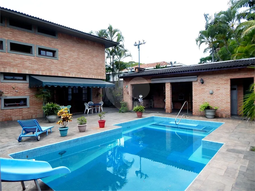 Foto 1 de Casa com 4 Quartos à venda, 386m² em Alto de Pinheiros, São Paulo