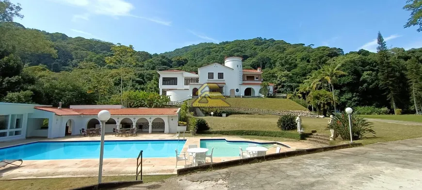 Foto 1 de Casa com 6 Quartos à venda, 600m² em Alto da Boa Vista, Rio de Janeiro