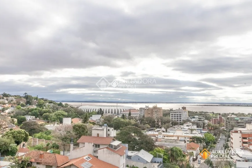 Foto 1 de Apartamento com 3 Quartos à venda, 92m² em Menino Deus, Porto Alegre