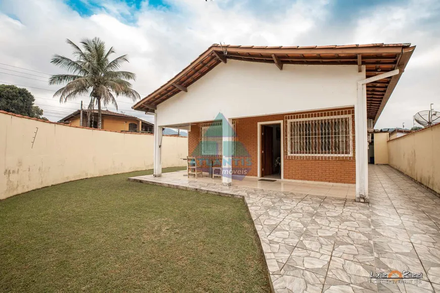 Foto 1 de Casa com 2 Quartos à venda, 128m² em Centro, Ubatuba