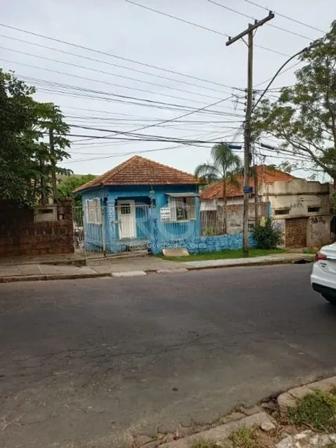 Foto 1 de Lote/Terreno à venda, 250m² em Teresópolis, Porto Alegre