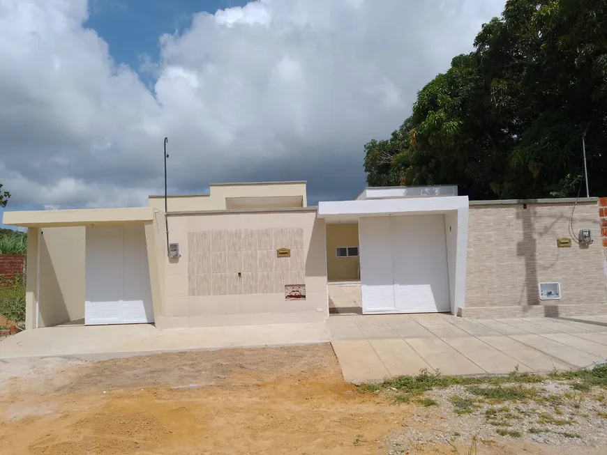 Foto 1 de Casa com 2 Quartos à venda, 79m² em Divineia, Aquiraz