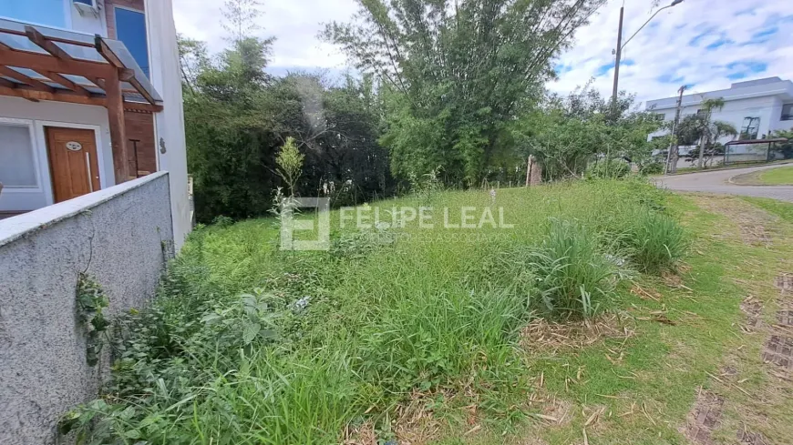 Foto 1 de Lote/Terreno à venda, 377m² em Forquilhinhas, São José