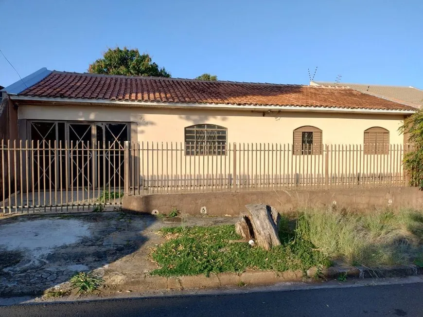 Foto 1 de Casa com 3 Quartos à venda, 125m² em Jardim Bertioga, Maringá