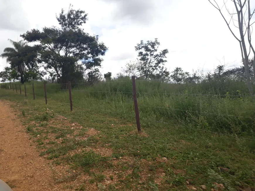 Foto 1 de Lote/Terreno à venda, 20000m² em Centro, Araçaí