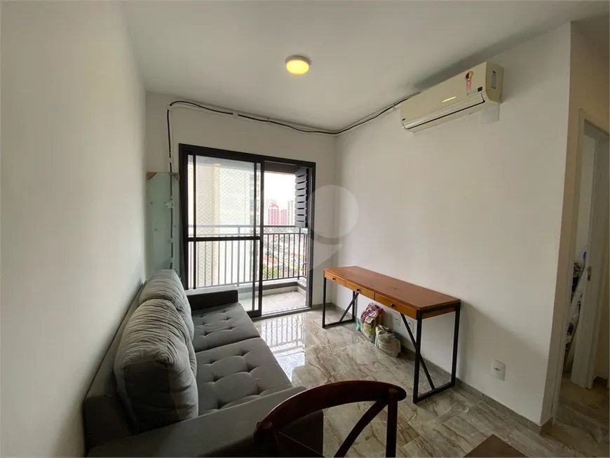 Foto 1 de Apartamento com 1 Quarto para alugar, 31m² em Vila Santa Catarina, São Paulo