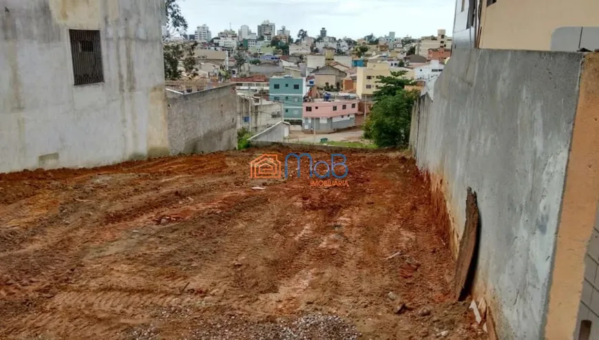 Foto 1 de Lote/Terreno à venda, 360m² em Novo Horizonte, Macaé