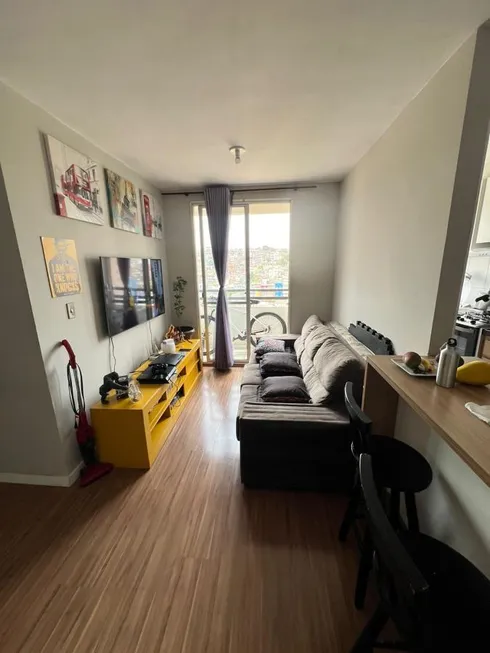 Foto 1 de Apartamento com 2 Quartos à venda, 52m² em Vila Mercês, Carapicuíba