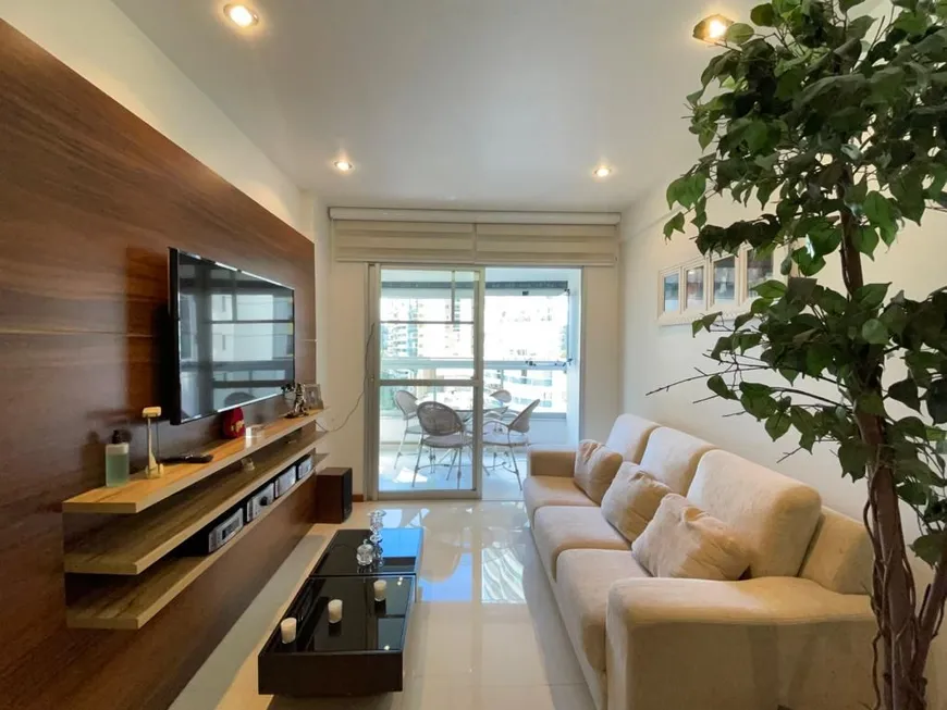 Foto 1 de Apartamento com 3 Quartos à venda, 100m² em Praia da Costa, Vila Velha