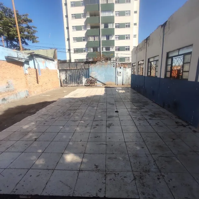 Foto 1 de Lote/Terreno à venda, 400m² em Cachoeirinha, Belo Horizonte