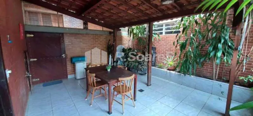 Foto 1 de Casa de Condomínio com 3 Quartos à venda, 115m² em Botafogo, Rio de Janeiro