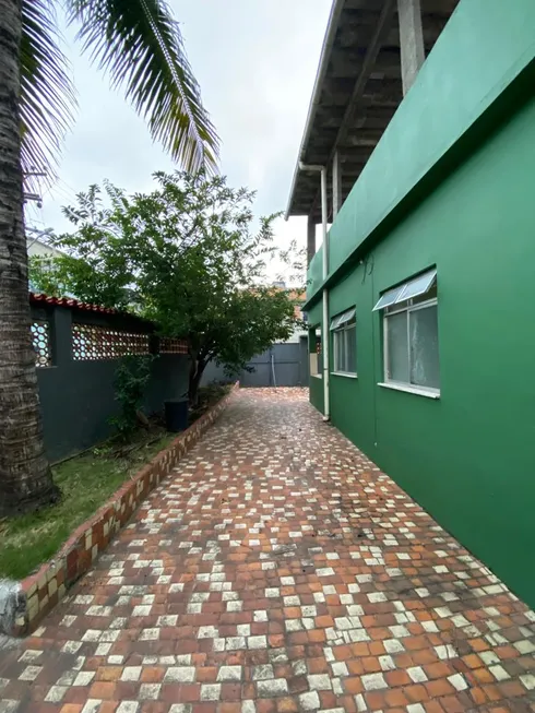 Foto 1 de Casa com 2 Quartos à venda, 130m² em Cabuis, Nilópolis