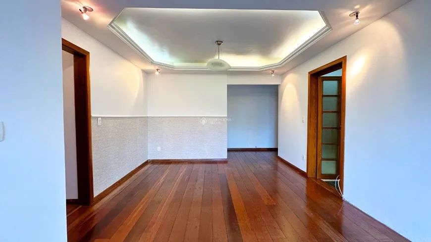 Foto 1 de Apartamento com 3 Quartos à venda, 110m² em Boa Vista, Porto Alegre