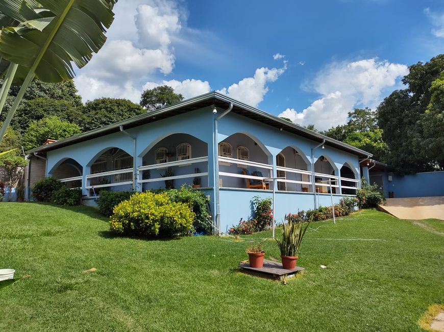 Foto 1 de Casa com 4 Quartos à venda, 389m² em Loteamento São Pedro, Jaguariúna