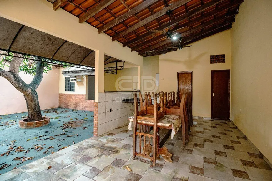 Foto 1 de Casa com 4 Quartos à venda, 168m² em Coophamil, Cuiabá