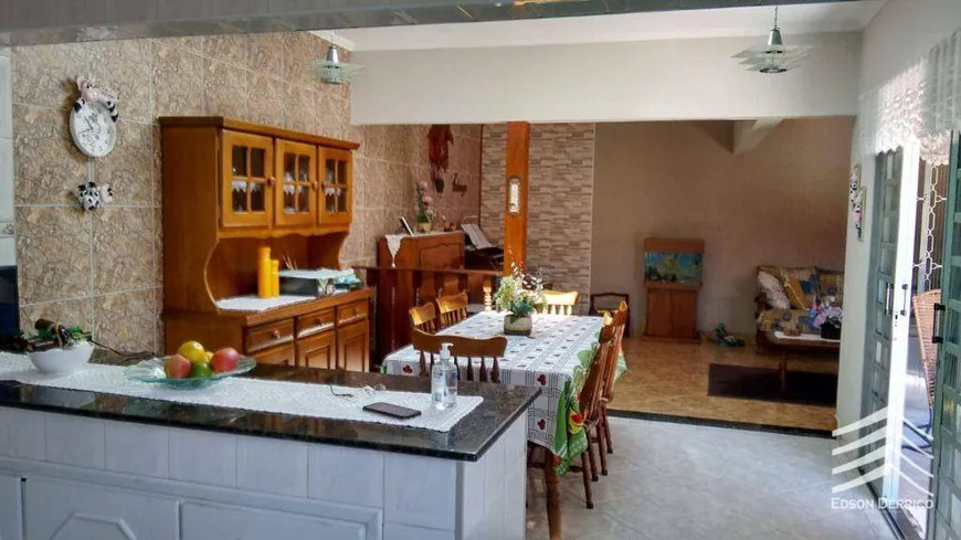 Foto 1 de Casa com 3 Quartos à venda, 164m² em Residencial e Comercial Cidade Morumbi, Pindamonhangaba