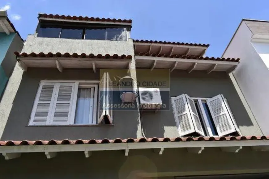 Foto 1 de Casa com 3 Quartos à venda, 200m² em Sarandi, Porto Alegre