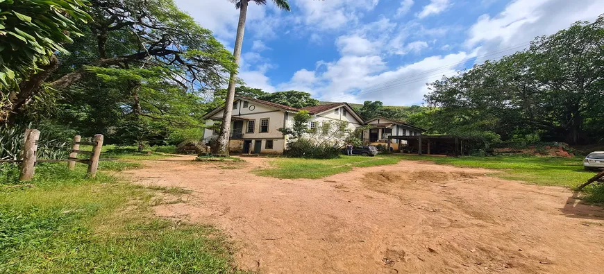 Foto 1 de Fazenda/Sítio com 10 Quartos à venda, 1000m² em Centro, Paraíba do Sul