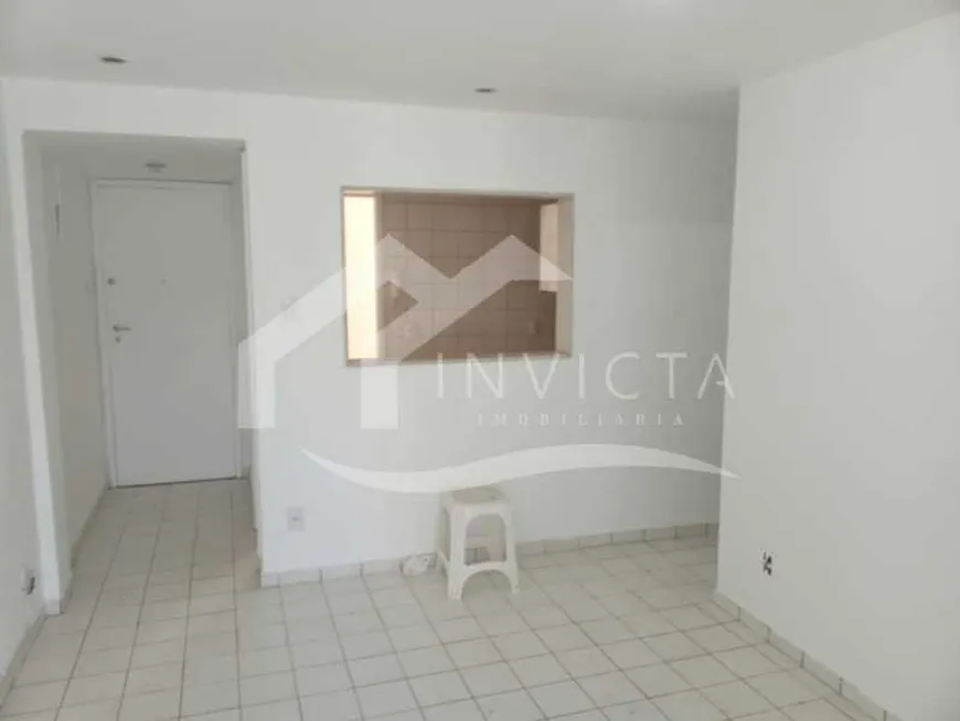 Foto 1 de Apartamento com 3 Quartos à venda, 75m² em Copacabana, Rio de Janeiro