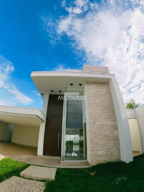 Foto 1 de Casa com 3 Quartos à venda, 160m² em City Uberlândia, Uberlândia