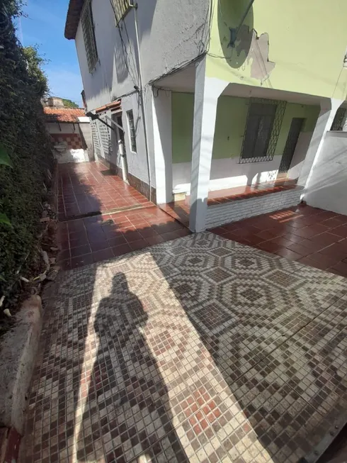 Foto 1 de Casa com 3 Quartos para alugar, 100m² em Santa Amélia, Belo Horizonte