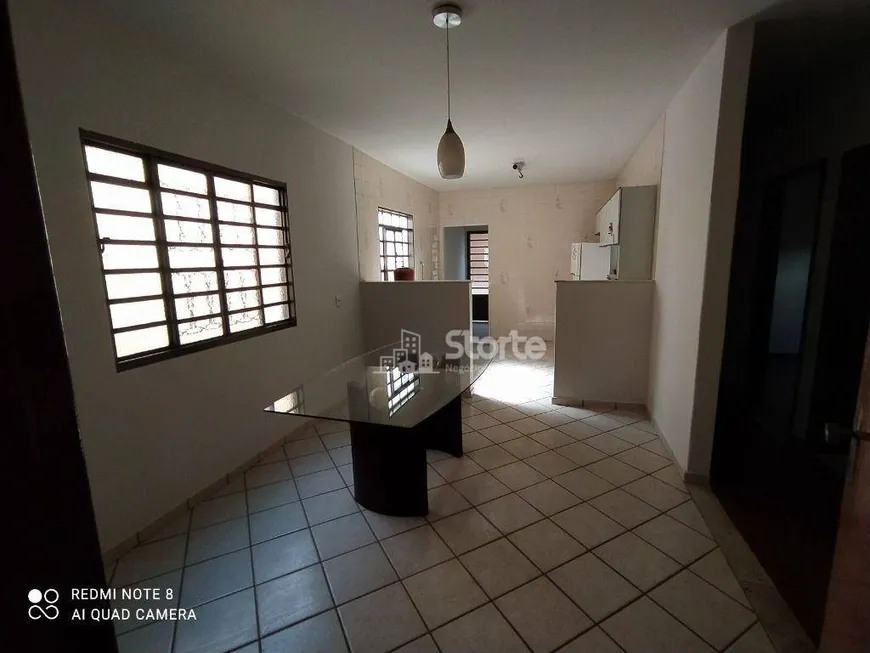 Foto 1 de Casa com 3 Quartos à venda, 170m² em Cidade Jardim, Uberlândia