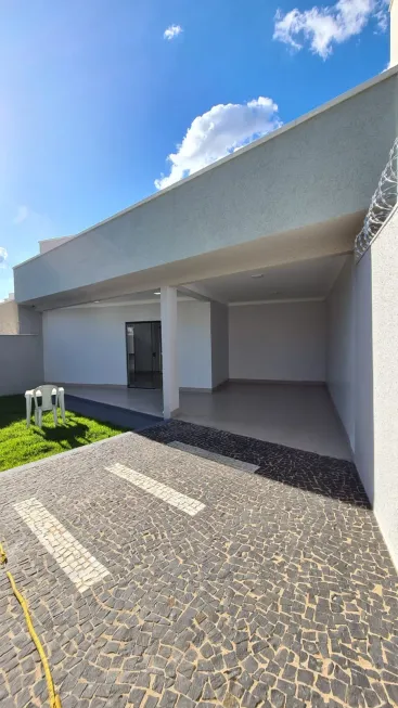 Foto 1 de Casa com 3 Quartos à venda, 124m² em Setor Faiçalville, Goiânia