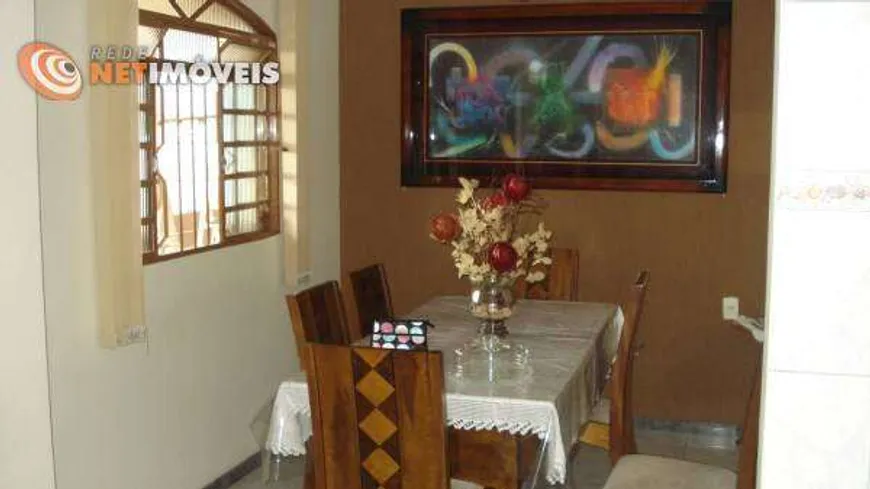 Foto 1 de Casa com 3 Quartos à venda, 210m² em Nacional, Contagem