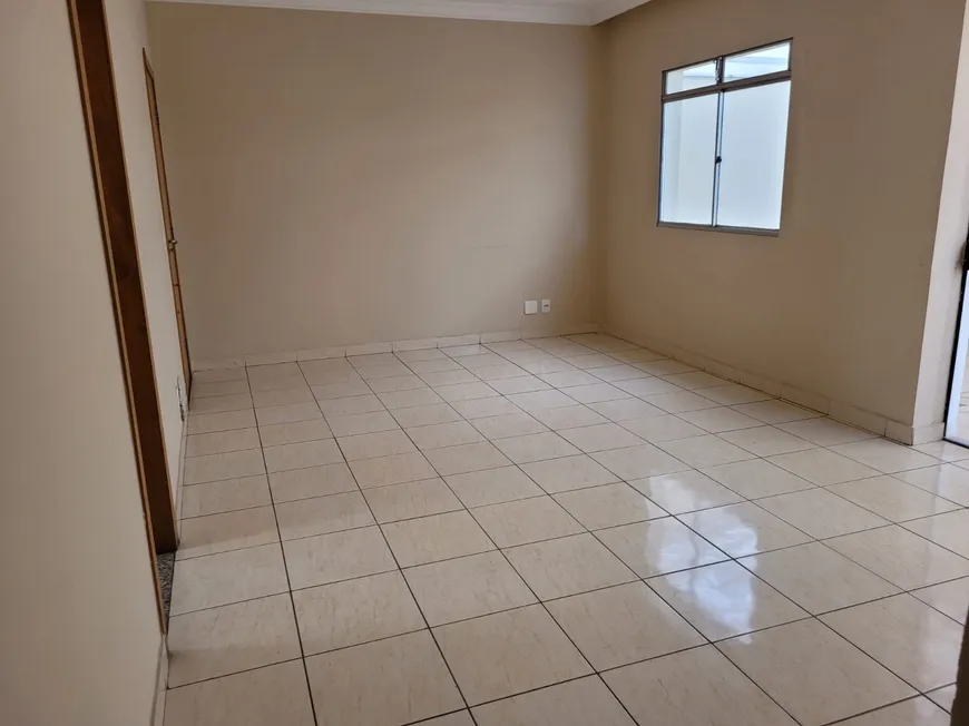 Foto 1 de Apartamento com 3 Quartos para alugar, 137m² em Palmares, Belo Horizonte