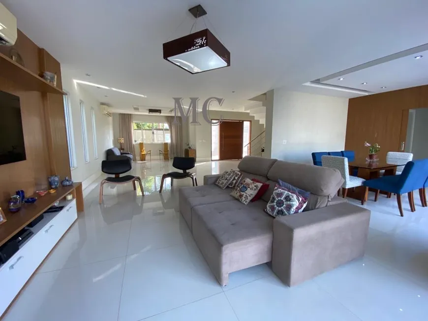 Foto 1 de Casa de Condomínio com 4 Quartos à venda, 585m² em Barra da Tijuca, Rio de Janeiro
