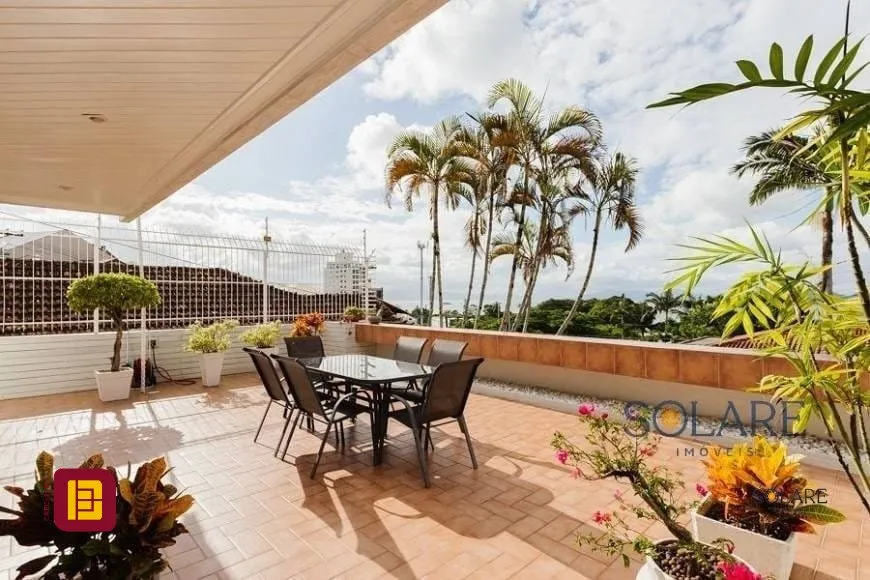 Foto 1 de Casa com 3 Quartos à venda, 203m² em Agronômica, Florianópolis