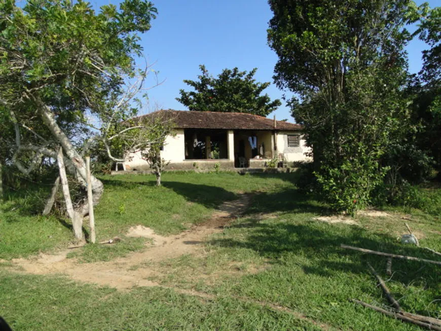 Foto 1 de Fazenda/Sítio com 3 Quartos à venda, 1684m² em Parque Visconde de Ururai, Campos dos Goytacazes