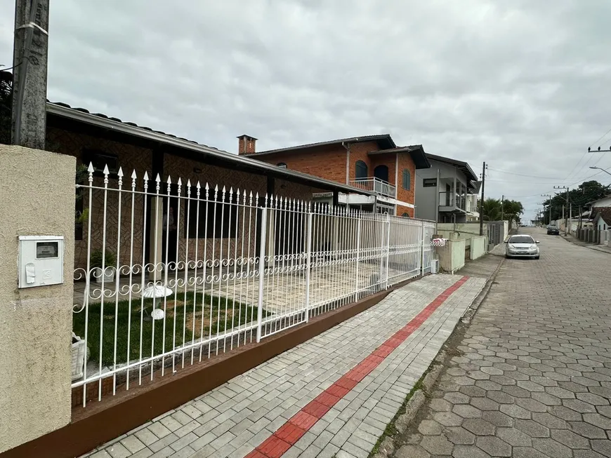 Foto 1 de Casa com 3 Quartos à venda, 95m² em Centro, Barra Velha