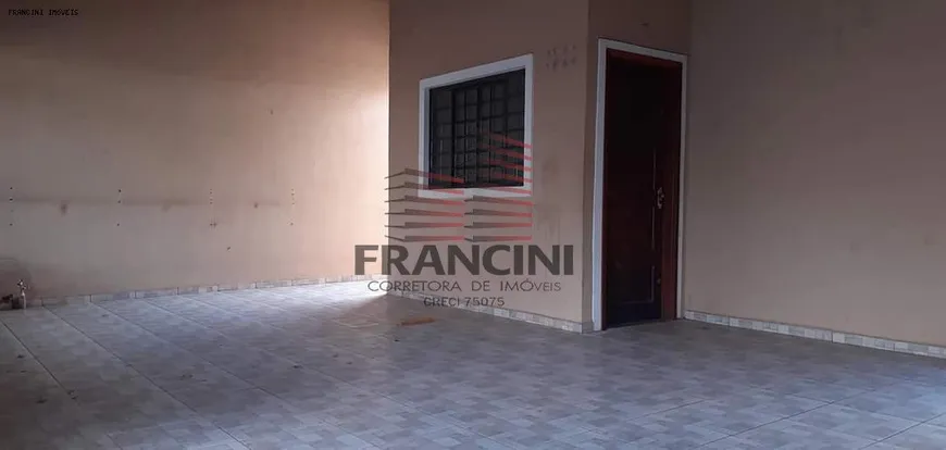 Foto 1 de Casa com 2 Quartos à venda, 100m² em Vila Alto Paraíso, Bauru