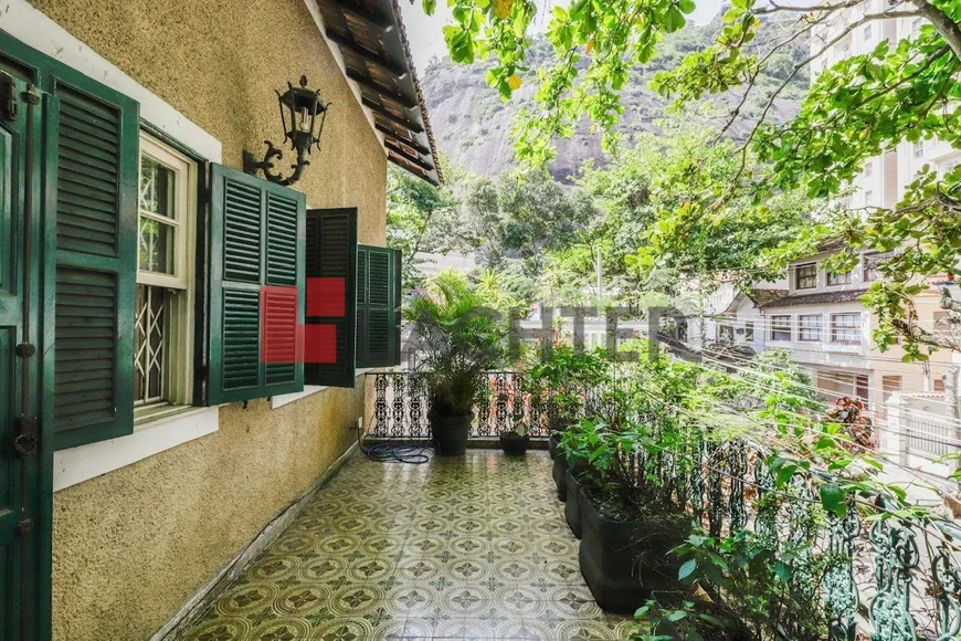 Foto 1 de Casa com 3 Quartos à venda, 380m² em Urca, Rio de Janeiro