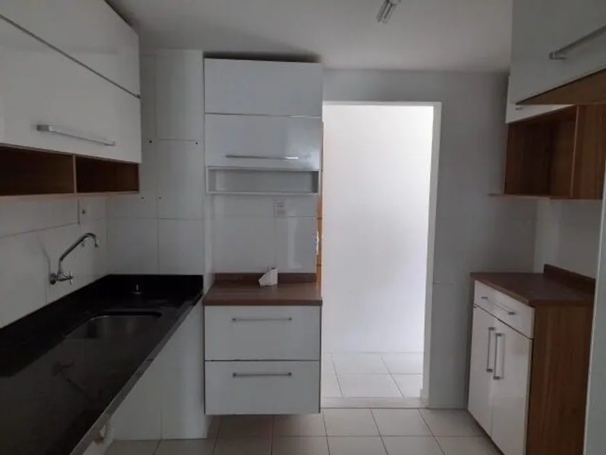 Foto 1 de Apartamento com 2 Quartos à venda, 70m² em Costa Azul, Salvador