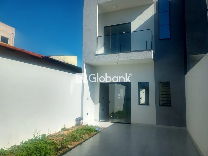 Foto 1 de Casa com 3 Quartos à venda, 136m² em Planalto, Montes Claros