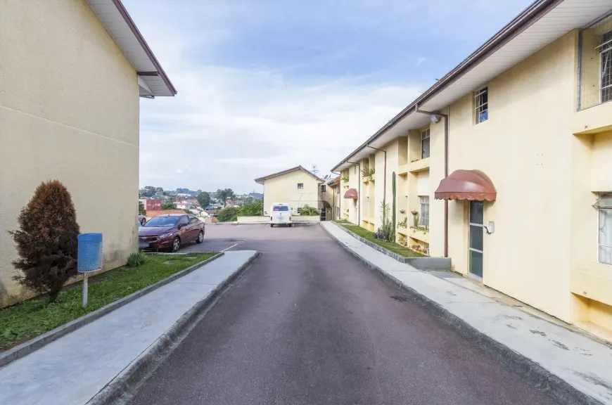 Foto 1 de Apartamento com 2 Quartos à venda, 47m² em Barreirinha, Curitiba