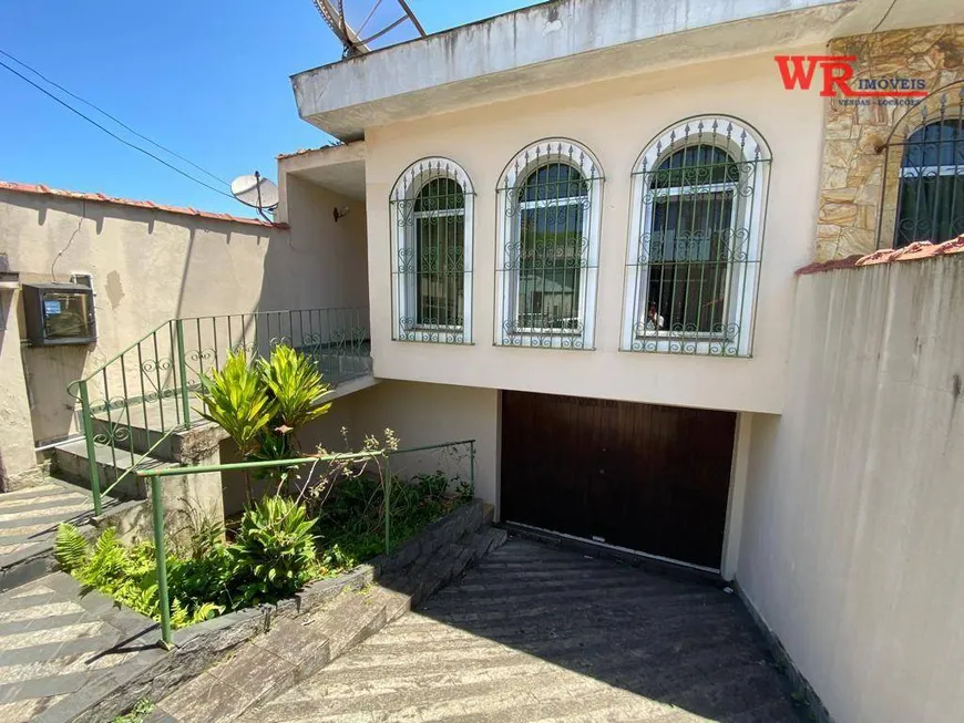 Foto 1 de Casa com 2 Quartos à venda, 186m² em Vila Alvinopolis, São Bernardo do Campo