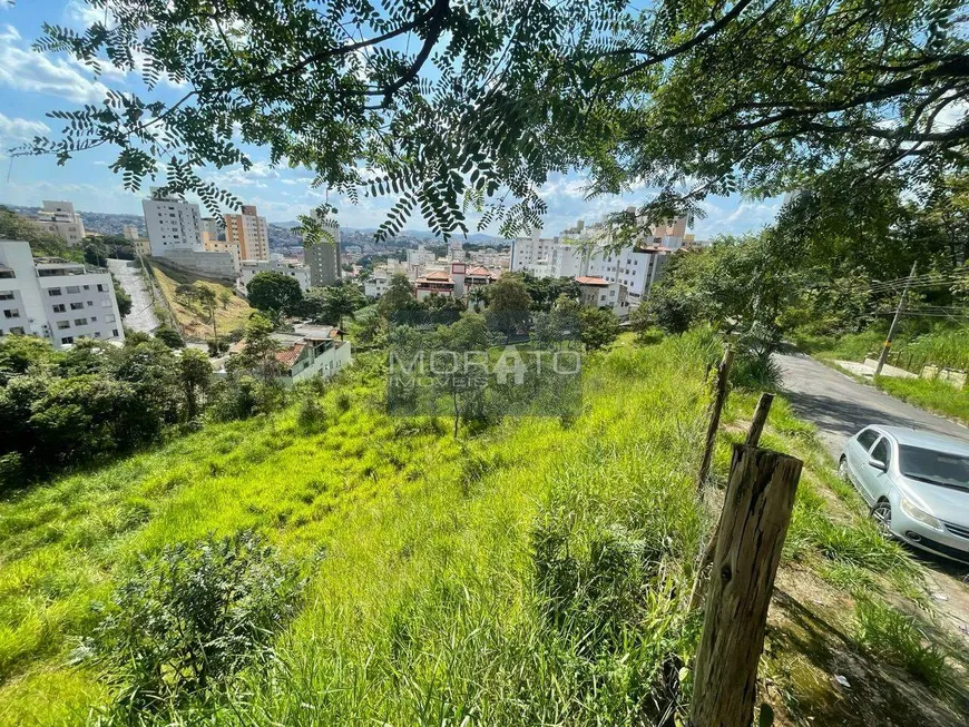 Foto 1 de Lote/Terreno à venda, 360m² em Manacás, Belo Horizonte