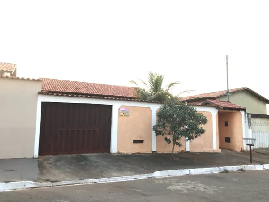 Foto 1 de Casa com 3 Quartos à venda, 200m² em Jardim Mariliza, Goiânia